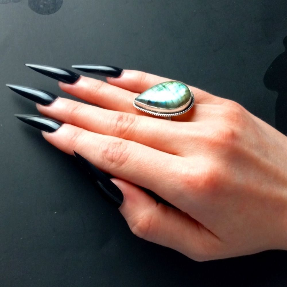 Size 8 silver striated labradorite  ring